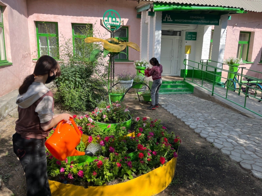 Более 3700 подростков Забайкалья трудоустроены на летний период